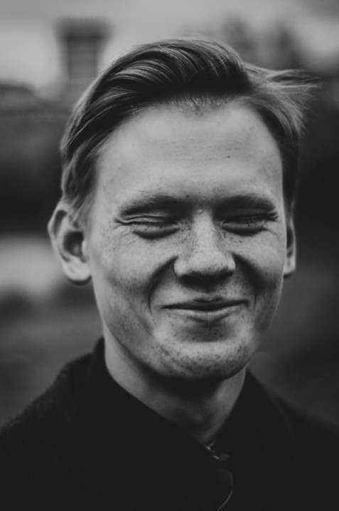 Curator face